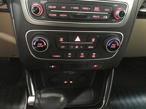 Used 2014 Kia Sorento EX w/ EX V6 Touring Package image 31