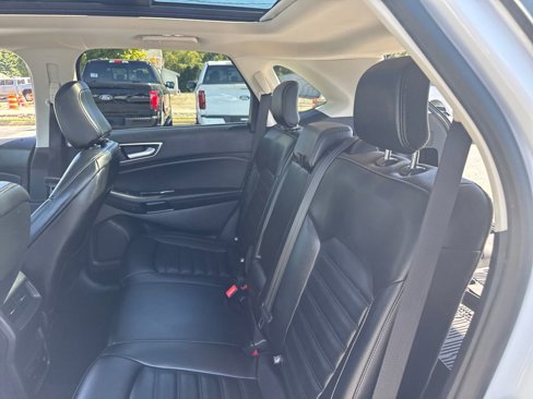 Used 2020 Ford Edge SEL w/ Convenience Package image 27