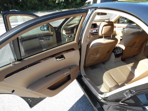 Used 2008 Mercedes-Benz S 550 4MATIC w/ AMG Sport Pkg image 19