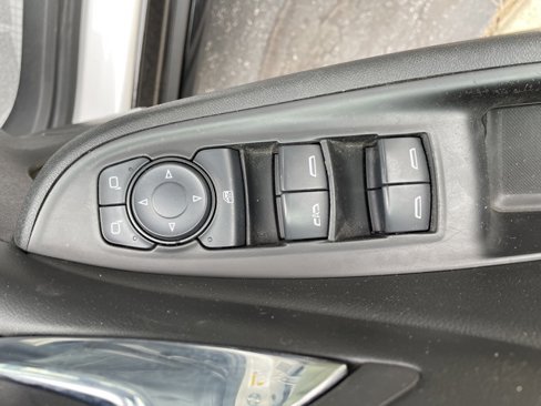 Used 2017 Chevrolet Volt Premier w/ Driver Confidence II Package image 12