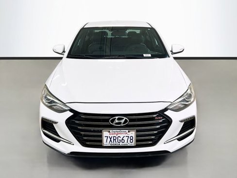 Used 2017 Hyundai Elantra Sport image 2
