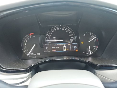 Used 2017 Cadillac XT5 Luxury image 7