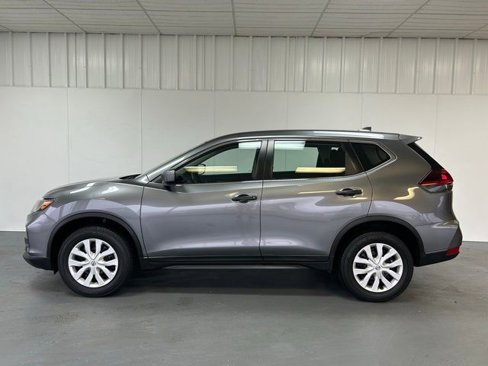 Used 2019 Nissan Rogue S image 5