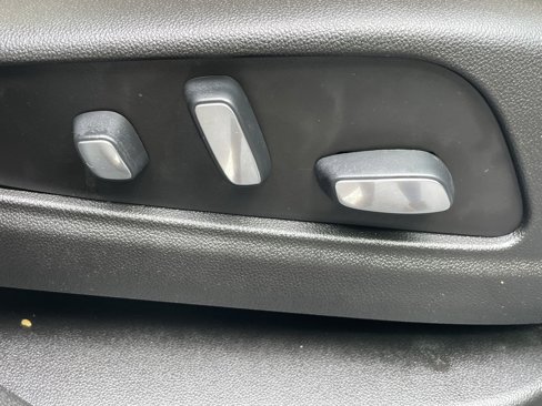 Used 2019 Cadillac XT5 Premium Luxury w/ Driver Assist Package image 12