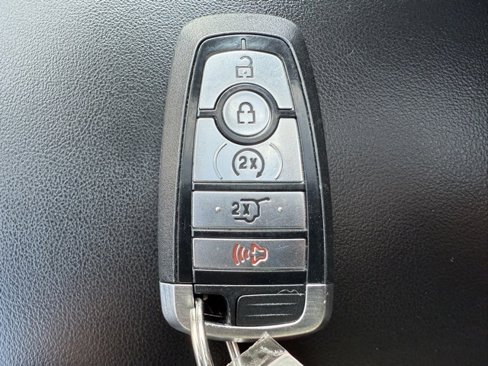 Used 2021 Ford Explorer XLT w/ Equipment Group 202A image 38