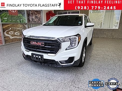 Used 2024 GMC Terrain SLE image 10