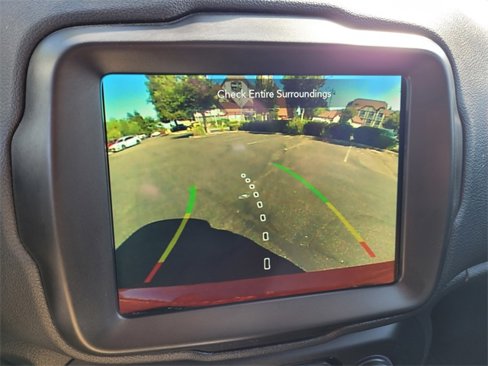 Certified 2023 Jeep Renegade Latitude image 17