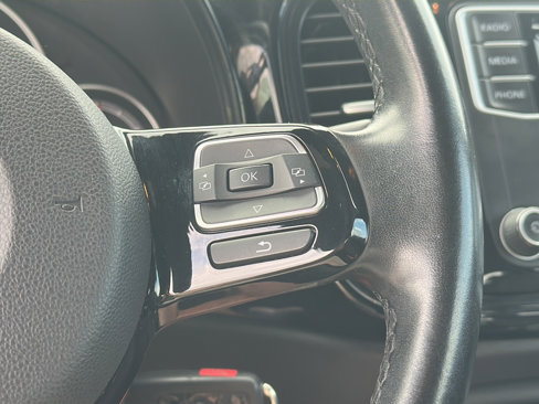 Used 2019 Volkswagen Beetle 2.0T S image 25