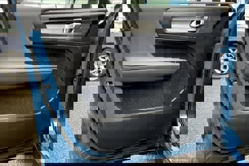 Used 2023 Volvo XC40 B5 Plus w/ Driver Assist Package image 23