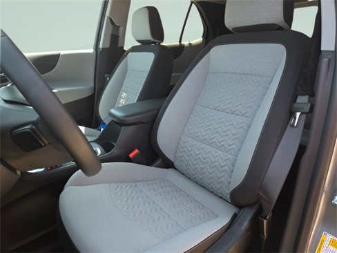 Used 2023 Chevrolet Equinox LT w/ Driver Convenience Package image 13