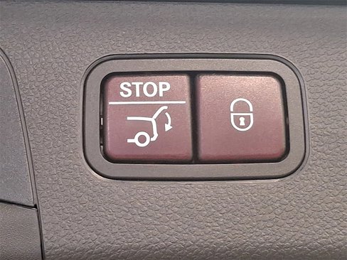 Used 2019 Mercedes-Benz GLC 300 4MATIC image 28