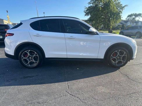Used 2018 Alfa Romeo Stelvio Sport w/ Quick Order Package 22J Sport image 2