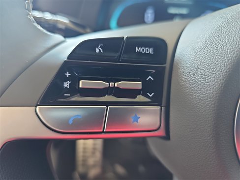 New 2025 Hyundai Elantra Sport image 16