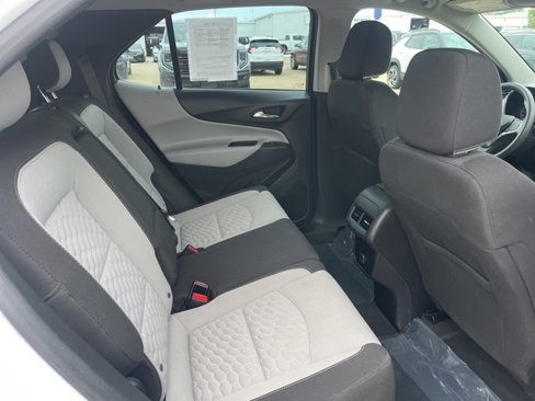 Used 2018 Chevrolet Equinox LS image 47