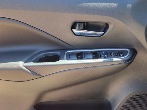 New 2025 Nissan Versa SR image 19