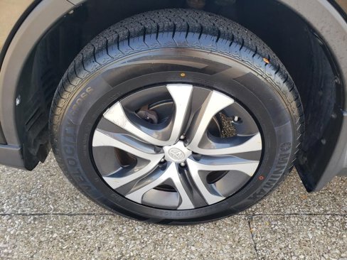 Used 2017 Toyota RAV4 LE image 42
