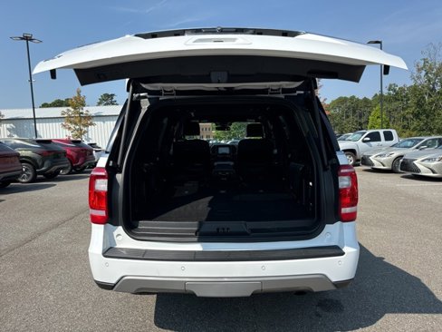 Used 2021 Ford Expedition XLT image 24