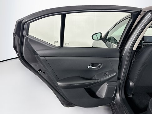 Used 2022 Nissan Sentra SV w/ Trunk Package image 24