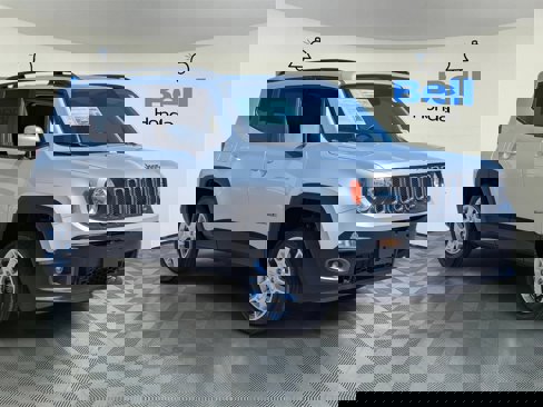 Used 2018 Jeep Renegade Latitude image 6