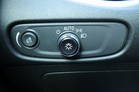 Used 2023 Chevrolet Malibu LT image 17