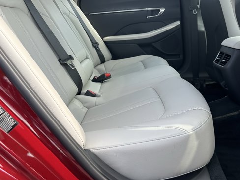 Used 2023 Hyundai Sonata Limited w/ Preferred Accessory Package image 18