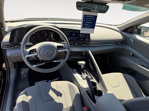 Certified 2023 Hyundai Elantra SEL image 15