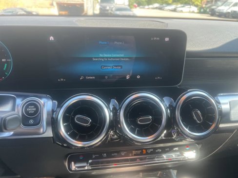 Used 2020 Mercedes-Benz GLB 250 4MATIC image 6