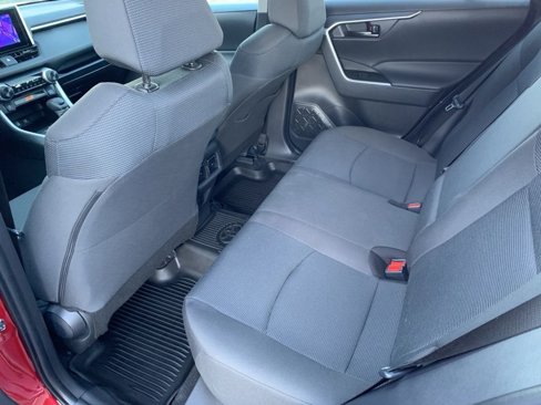 Used 2024 Toyota RAV4 LE image 15