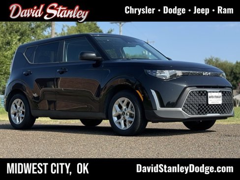 Used 2023 Kia Soul LX w/ Option Group 015 image 1
