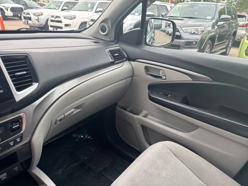 Used 2019 Honda Pilot LX image 28