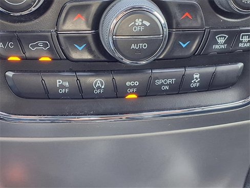 Used 2017 Jeep Grand Cherokee Altitude image 24