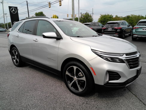 Used 2022 Chevrolet Equinox LT image 3