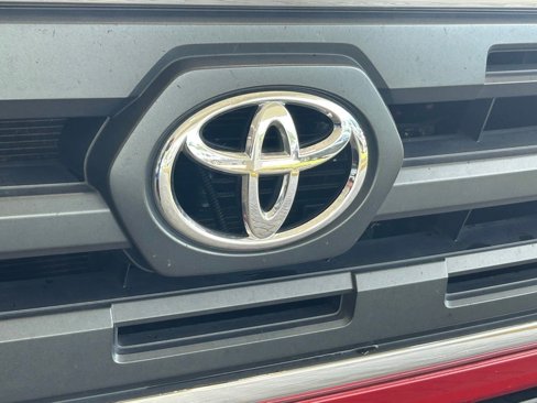 Used 2016 Toyota Tacoma SR5 image 18
