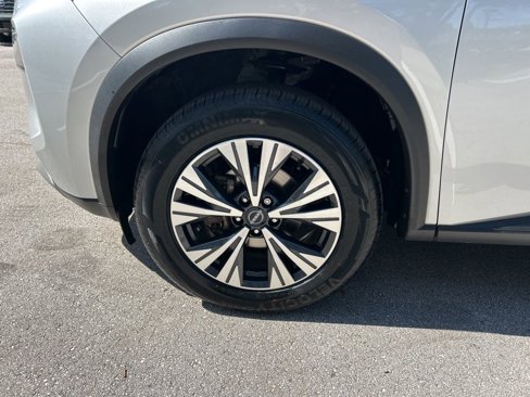 Used 2023 Nissan Rogue SV image 45