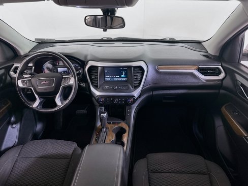 Used 2017 GMC Acadia SLE image 13