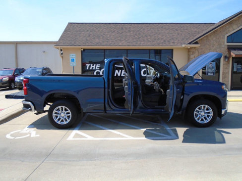 Used 2019 Chevrolet Silverado 1500 LT w/ Texas Edition image 21