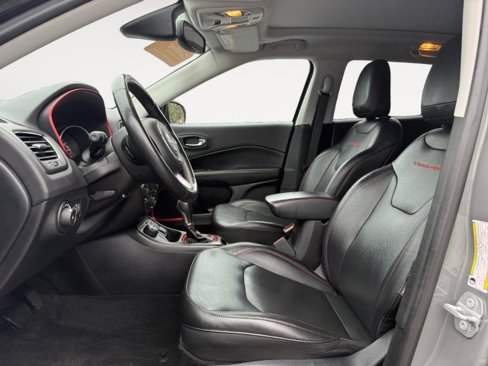Used 2019 Jeep Compass Trailhawk w/ Leather Interior Group image 8