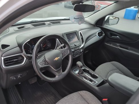 Used 2022 Chevrolet Equinox LT image 3