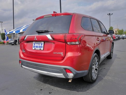 Used 2017 Mitsubishi Outlander SE image 6
