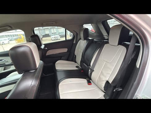 Used 2017 Chevrolet Equinox Premier image 21