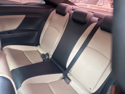 Used 2018 Honda Civic EX-L image 10