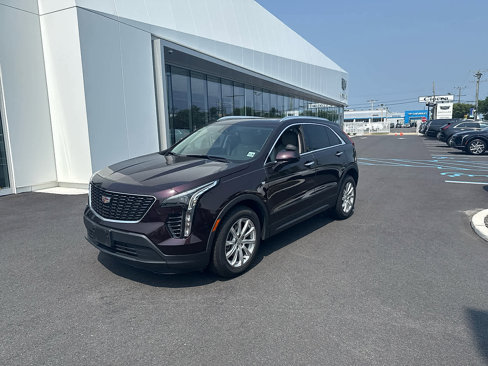 Certified 2021 Cadillac XT4 Luxury w/ Cold Weather Package image 1