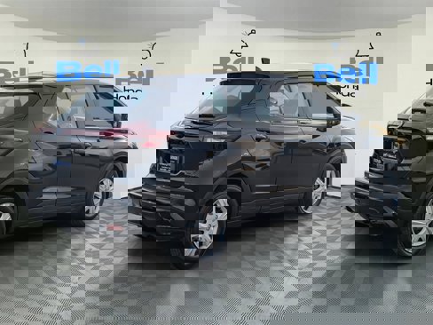 Used 2021 Nissan Kicks S image 4