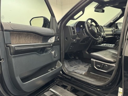 Used 2018 Ford Expedition Max Limited w/ Equipment Group 301A image 11