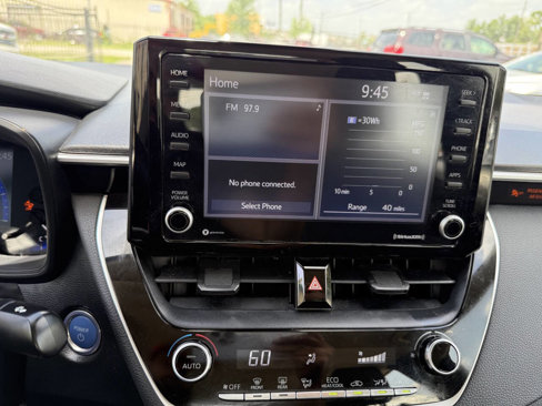 Used 2022 Toyota Corolla LE image 19