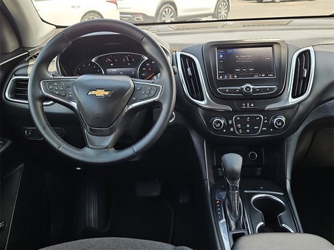Used 2024 Chevrolet Equinox LT image 17