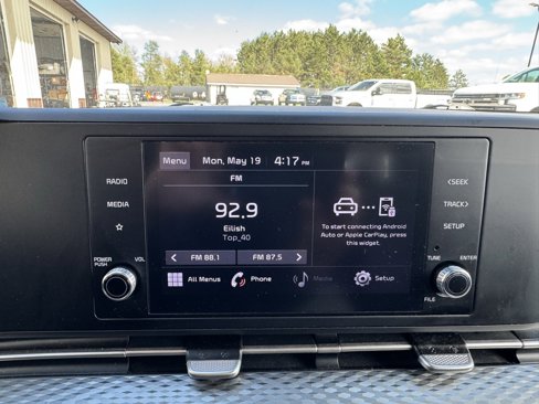 Used 2022 Kia Carnival LX image 18