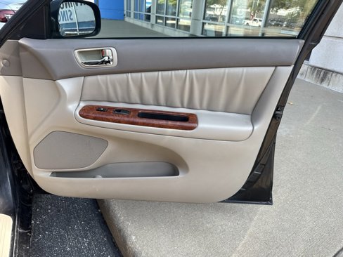 Used 2003 Toyota Camry XLE image 44