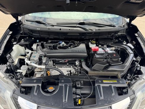 Used 2020 Nissan Rogue SV w/ Premium Package image 22