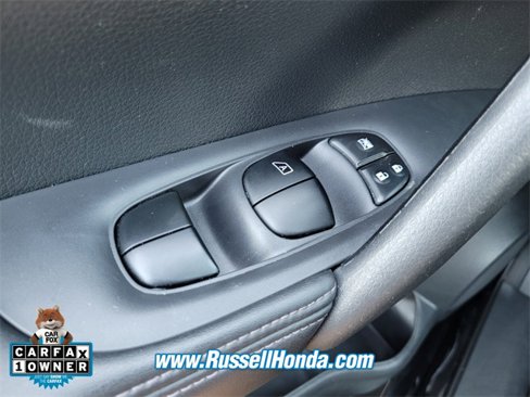 Used 2018 Nissan Rogue S image 29